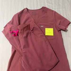 Figs Quartz Scrub Set